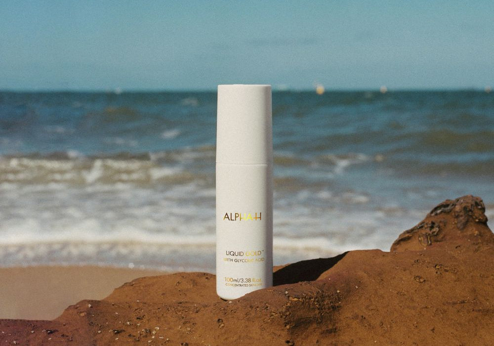 Alpha-H Liquid Gold Reviews: Why You Need This Exfoliant for Healthy, Glowing Skin